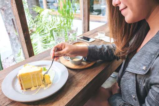 The 8 Best Places for Dessert in Maine!