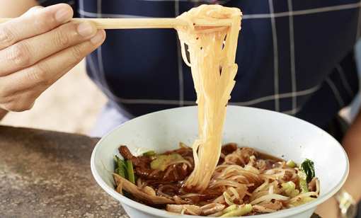 8 Best Spots for Noodles in Maine!